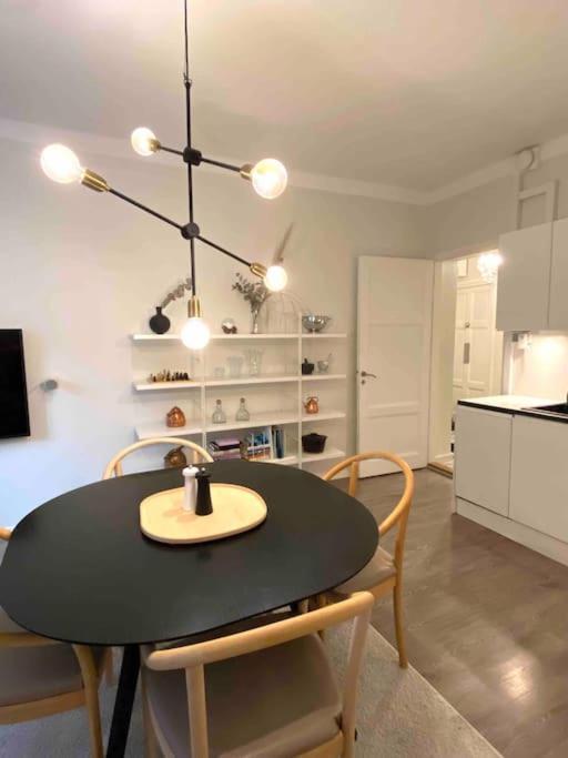 Glorious Apartment In Hakaniemi 헬싱키 외부 사진